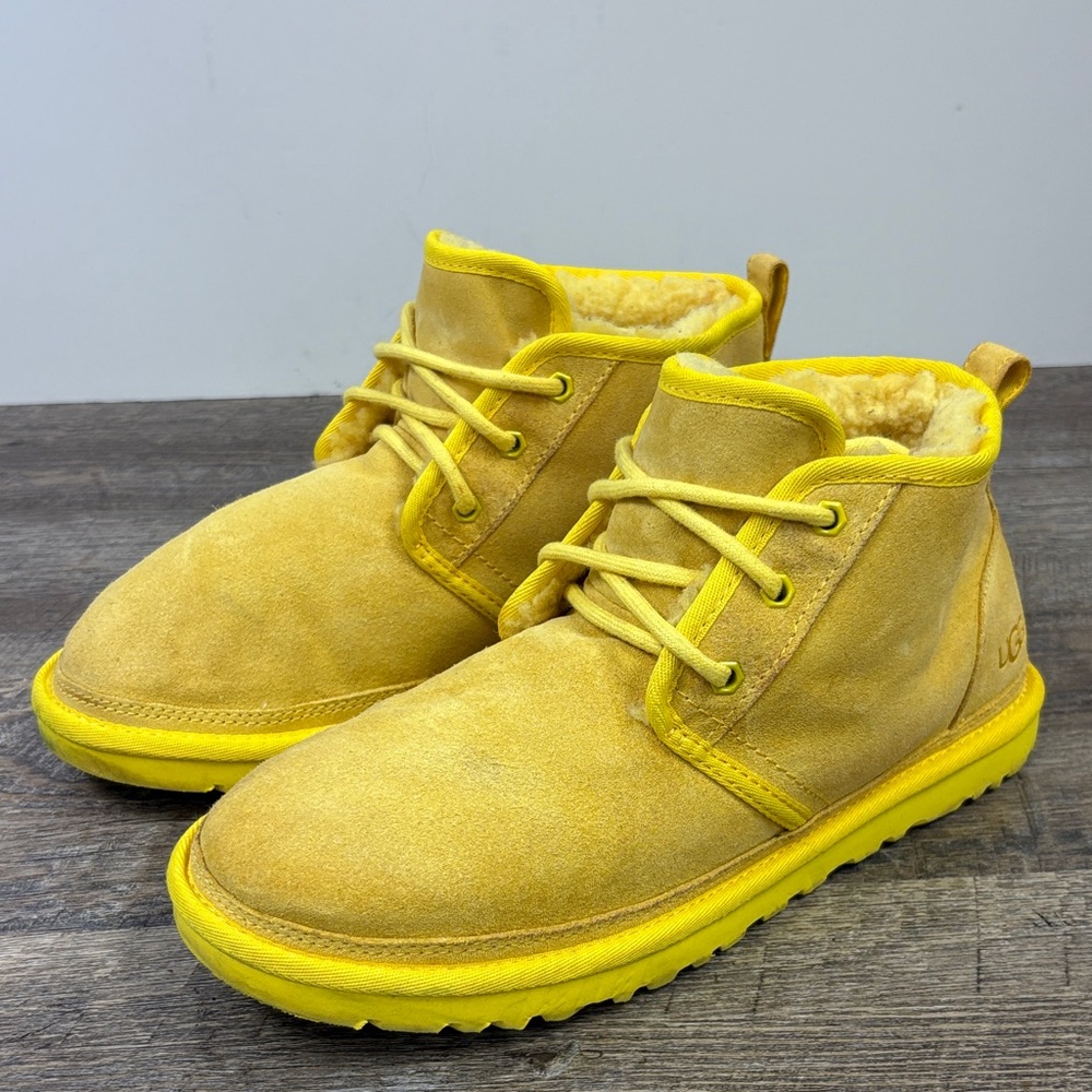 UGG Neumel Boots Women’s 10 Mens 8 Yellow Suede Sheepskin Lined Chukka 1094269